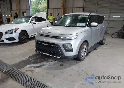 2020 Kia Soul Lx z USA, uszkodzony, nr VIN KNDJ23AU7L7116843